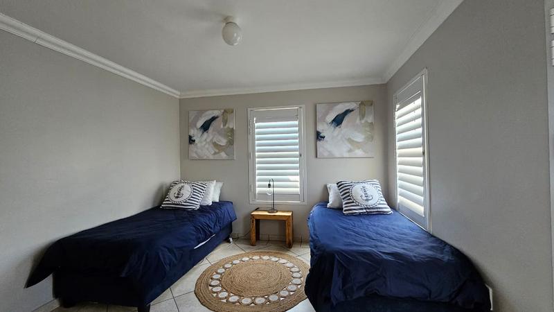 4 Bedroom Property for Sale in Lampiesbaai Western Cape